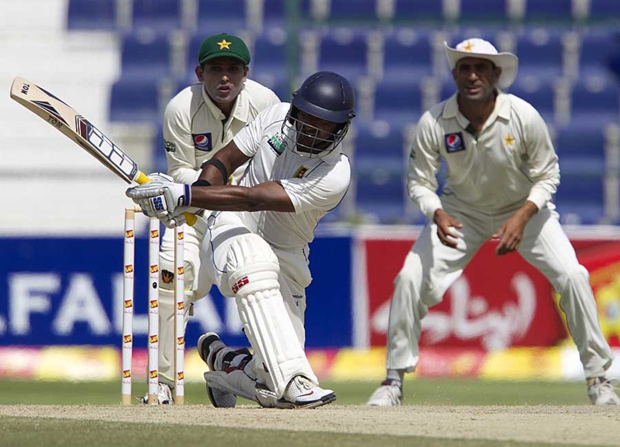 Kumar Sangakkara slog-sweeps while keeping Pakistan at bay, Pakistan v Sri Lanka, 1st Test, Abu Dhabi, 5th day, October 22, 2011