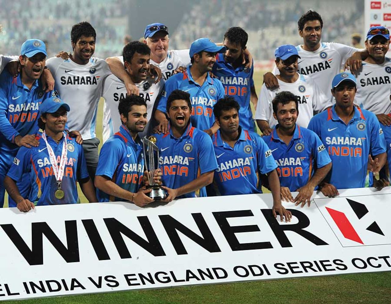 The sign says it all: India savour their series victory, India v England, 5th ODI, Eden Gardens, October 25 2011