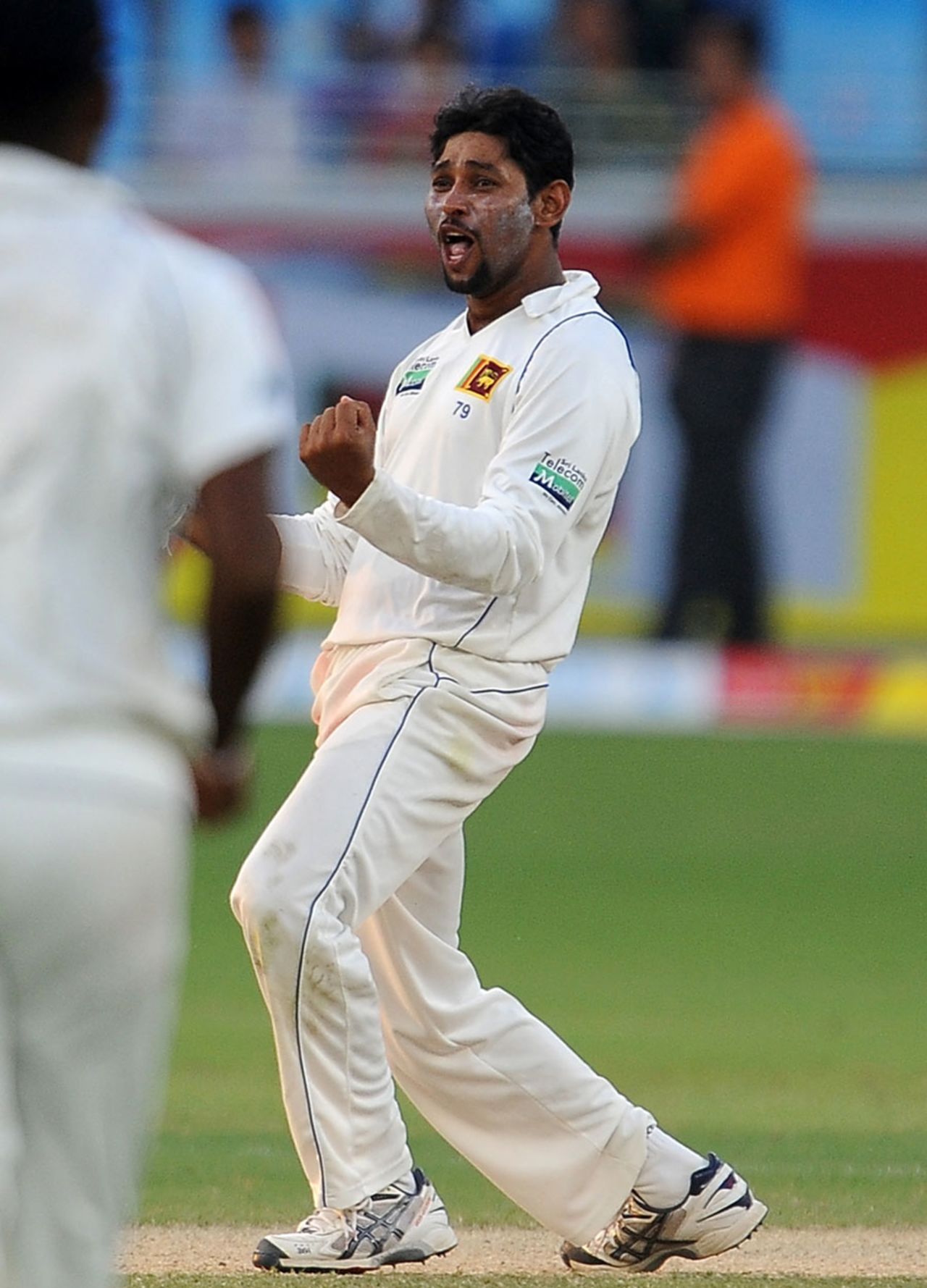 Tillakaratne Dilshan celebrates dismissing Azhar Ali, Pakistan v Sri Lanka, 2nd Test, Dubai, 2nd day, October 27, 2011