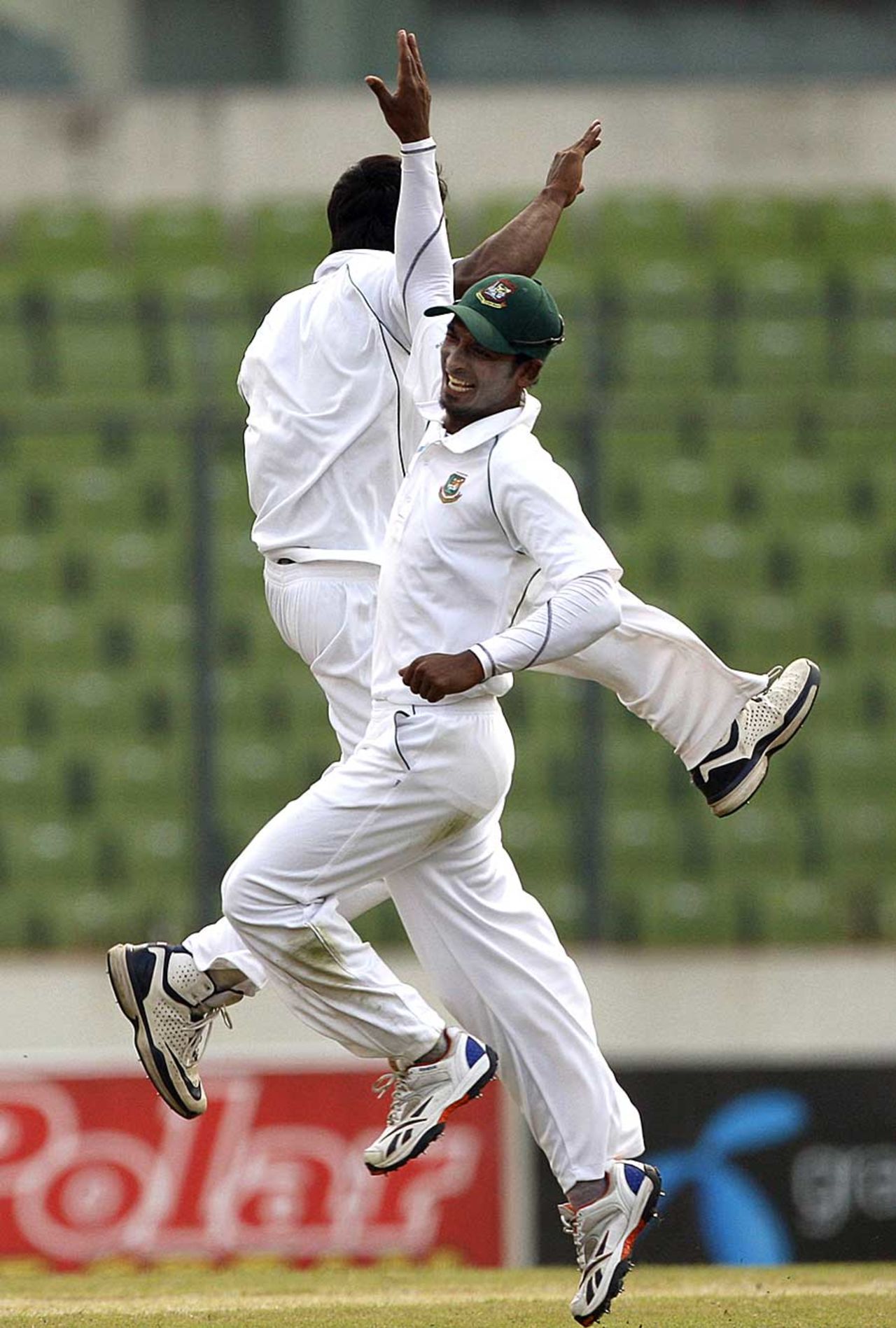 Naeem Islam ran out Kraigg Brathwaite early, Bangladesh v West Indies, 2nd Test, Mirpur, 3rd day, October 31, 2011