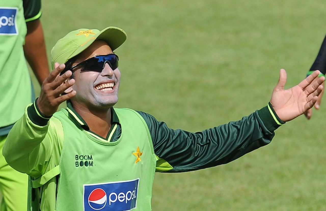 Adnan Akmal during a training session ahead of the third Test against Sri Lanka, Sharjah, November 2, 2011