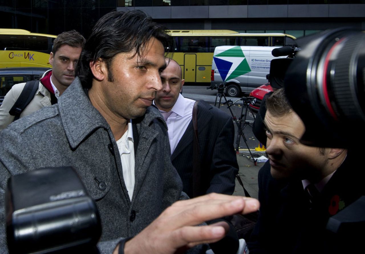Mohammad Asif arrives at the Southwark Crown Court for the sentencing process, London, November 2, 2011
