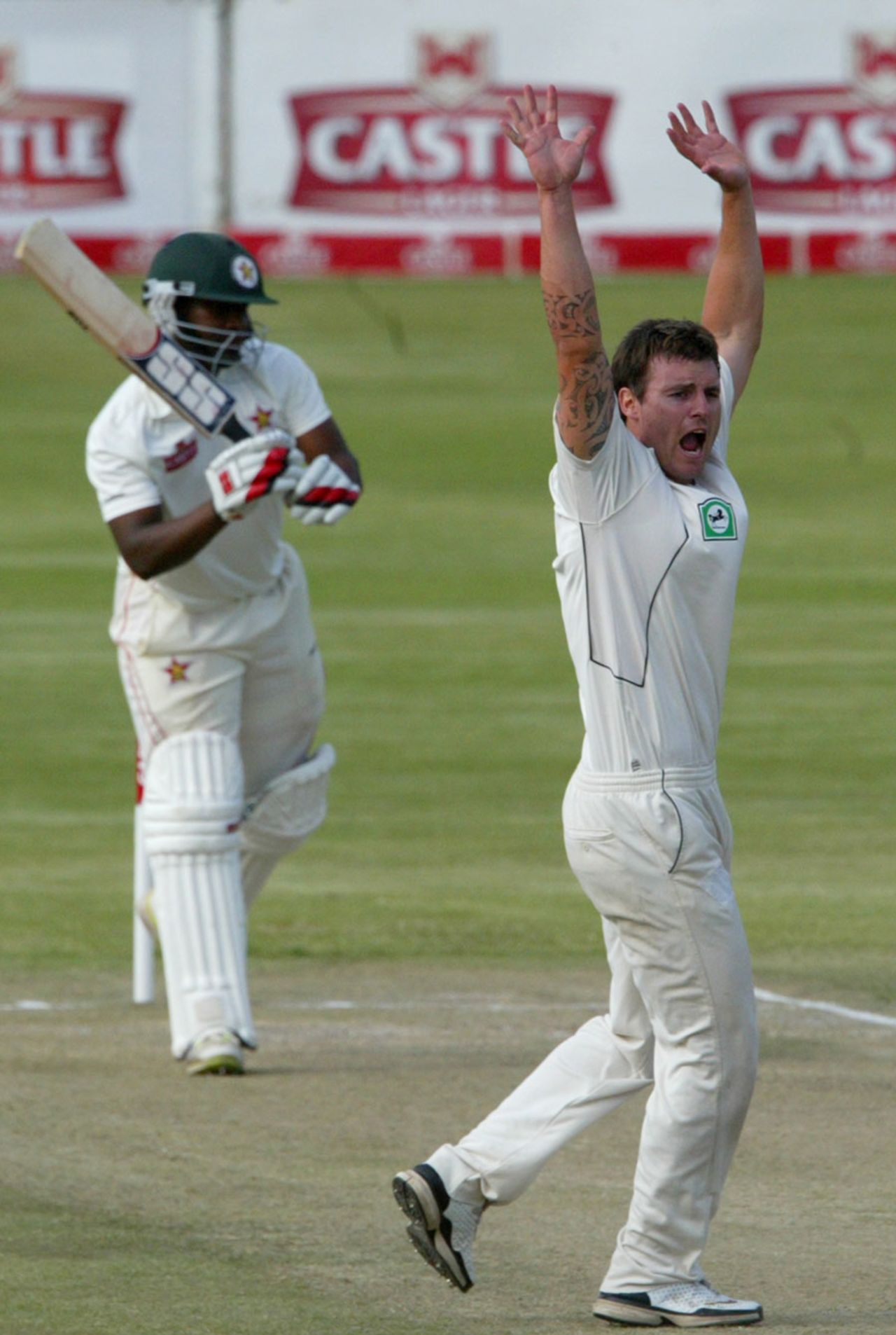 Doug Bracewell appeals, Zimbabwe v New Zealand, only Test, Bulawayo, 2nd day, November 2, 2011