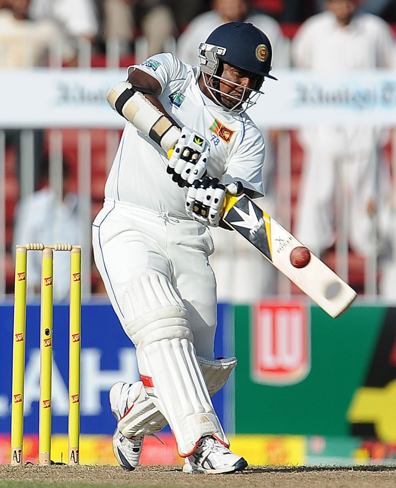 Rangana Herath resisted with a brisk 34, Pakistan v Sri Lanka, 3rd Test, Sharjah, 2nd day, November 4, 2011