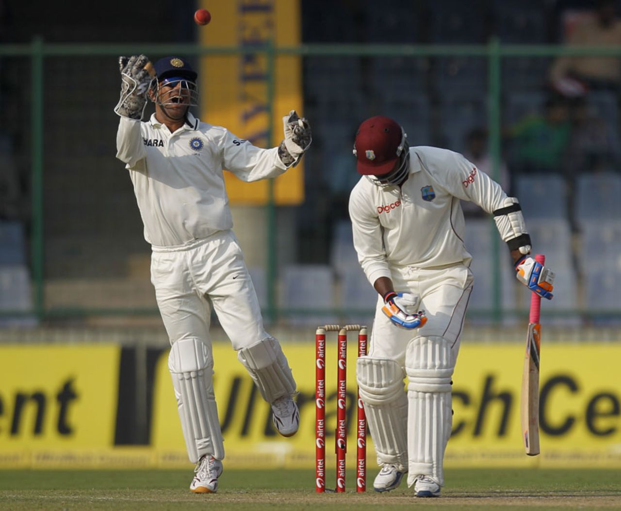 MS Dhoni celebrates Marlon Samuel's dismissal, India v West Indies, 1st Test, New Delhi, 1st day