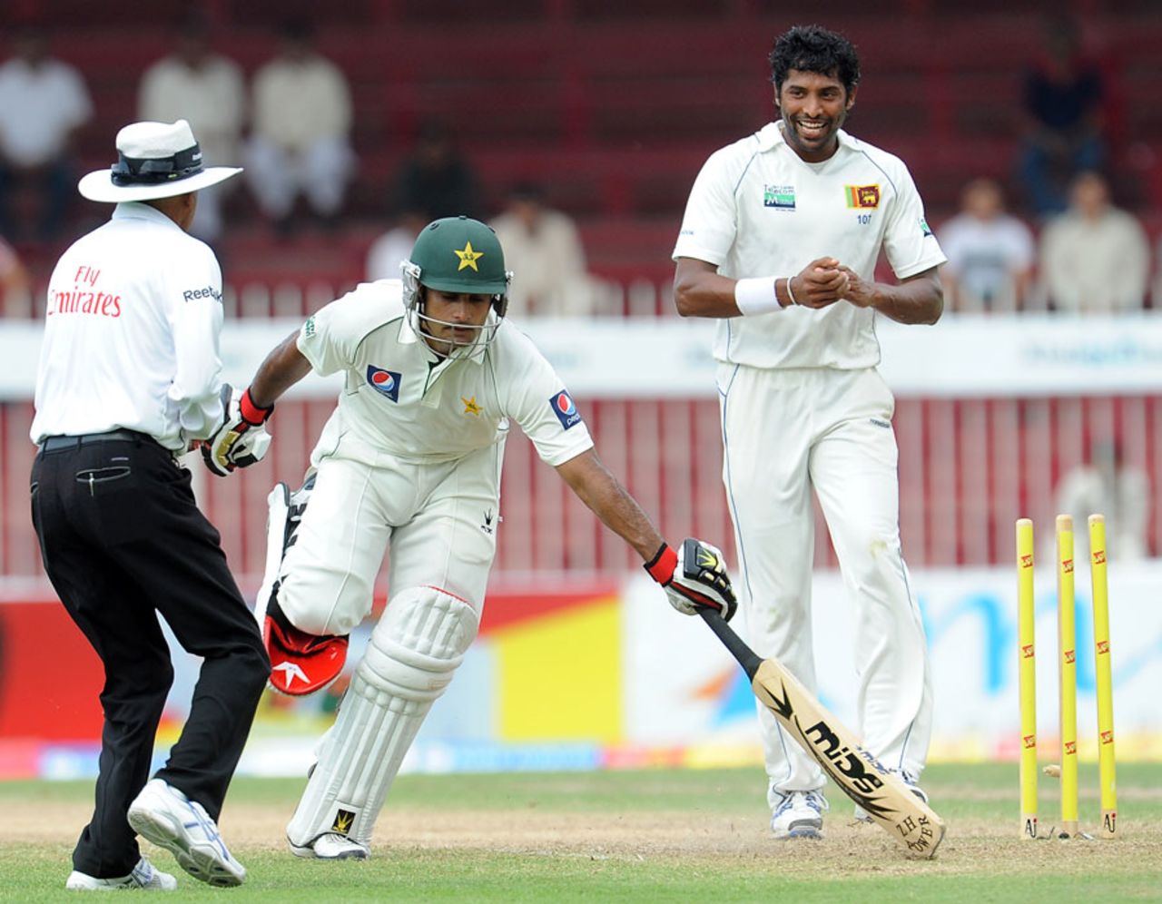 Mohammad Hafeez is run out, Pakistan v Sri Lanka, 3rd Test, Sharjah, 5th day, November 7, 2011