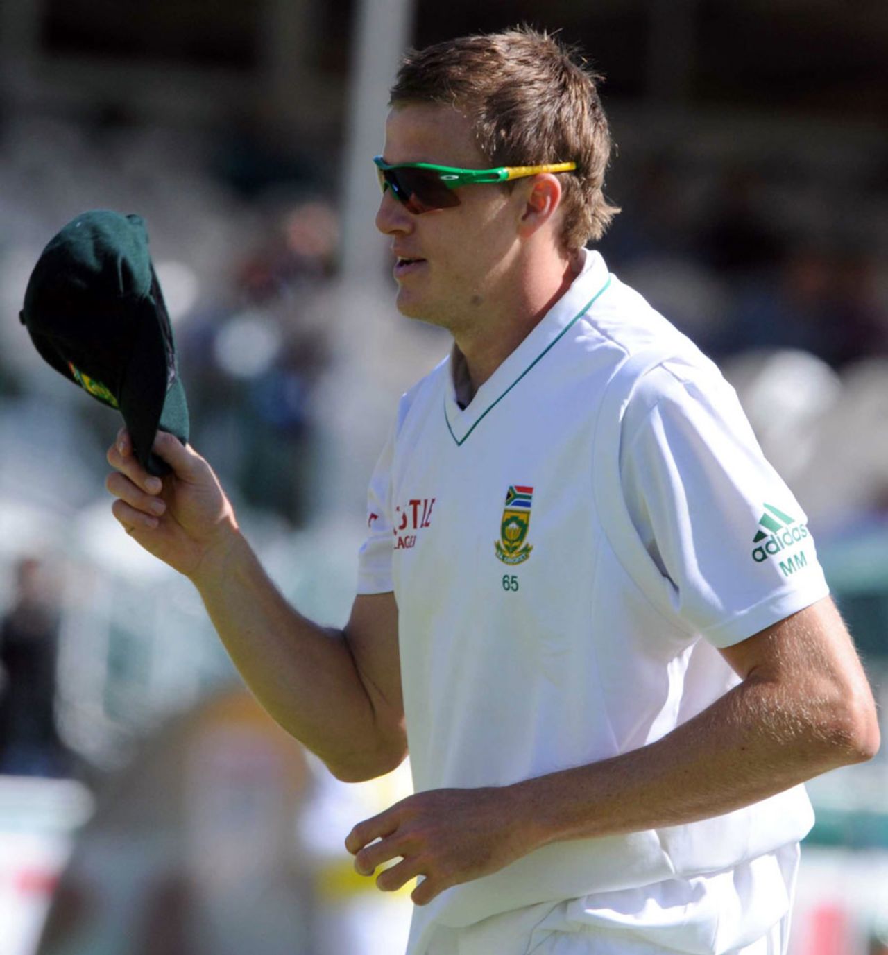 Morne Morkel took 3 for 9, South Africa v Australia, 1st Test, Cape Town, 2nd day, November 10, 2011