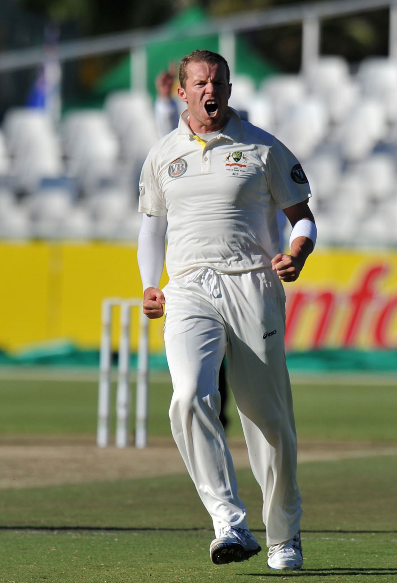 Peter Siddle is pumped up after dismissing Jacques Rudolph, South Africa v Australia, 1st Test, Cape Town, 2nd day, November 10, 2011