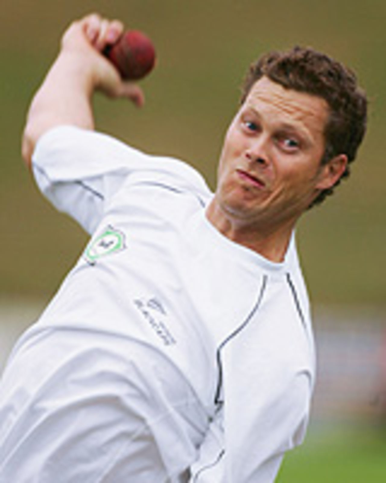 Paul Wiseman bowls in the nets a day before the Test, New Zealand v Australia, 2nd Test, Wellington, March 17, 2005