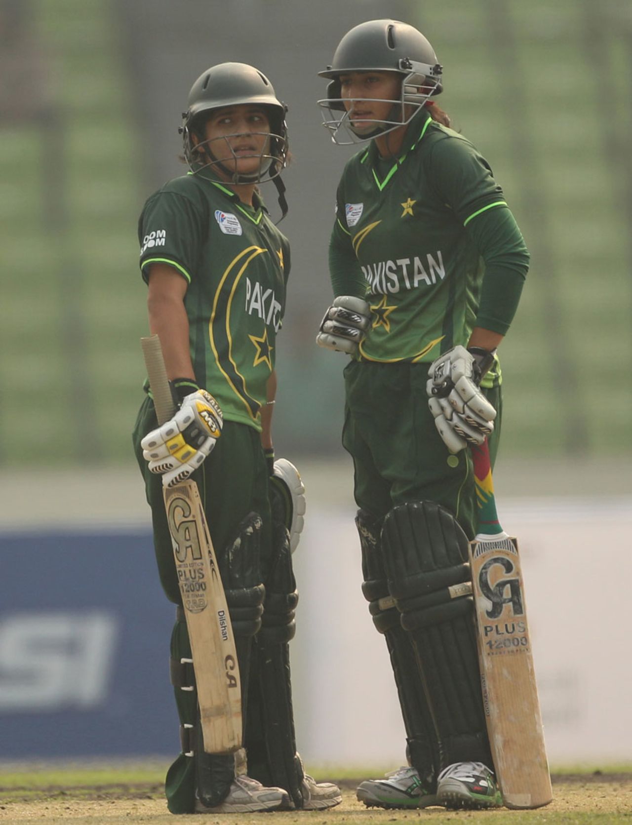 Bismah Maroof and Javeria Khan during their 78-run partnership, Bangladesh v Pakistan, Group B match, ICC Women's World Cup Qualifier, Mirpur, November 14, 2011