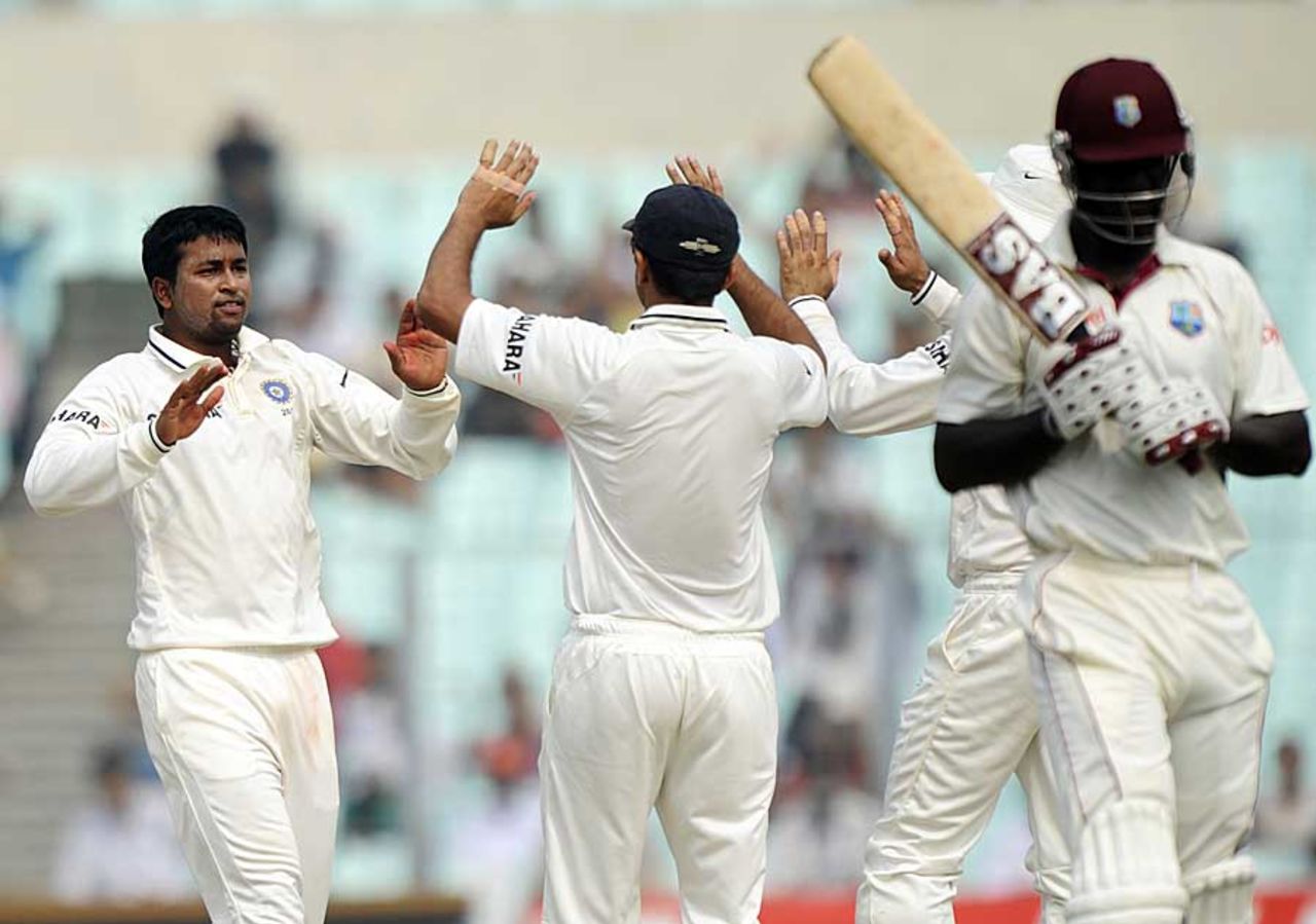 Pragyan Ojha picked up four wickets, India v West Indies, 2nd Test, Kolkata, 3rd day, November 16, 2011
