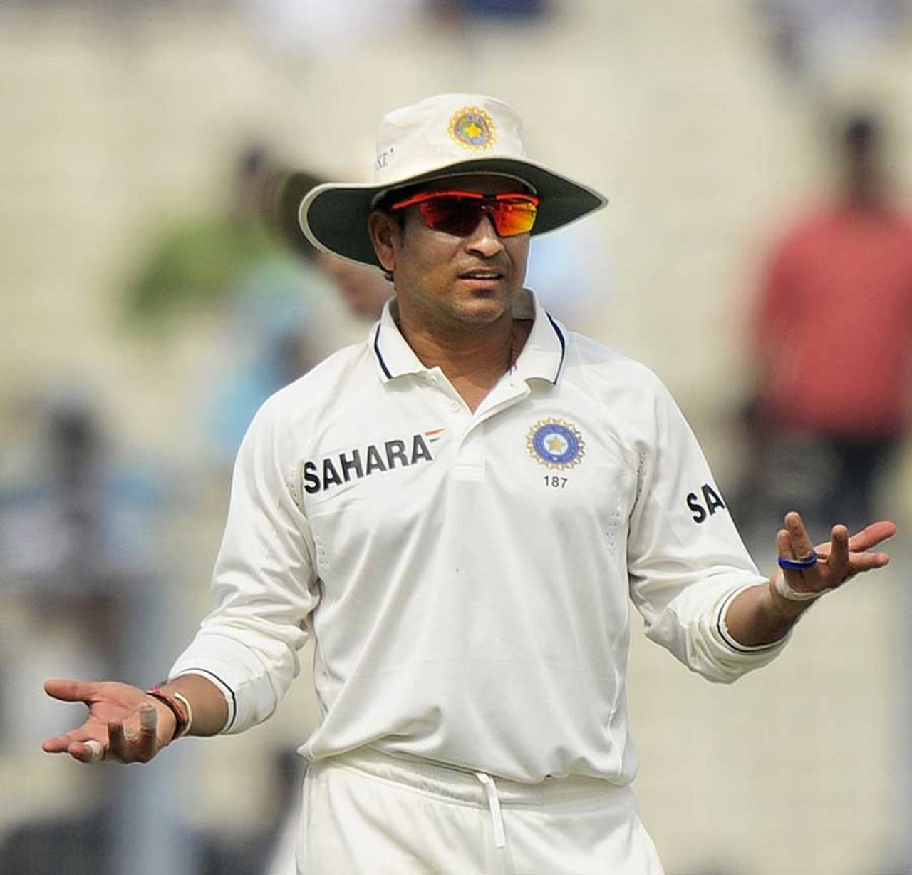 Sachin Tendulkar gestures during West Indies' second innings, India v West Indies, 2nd Test, Kolkata, 3rd day, November 16, 2011