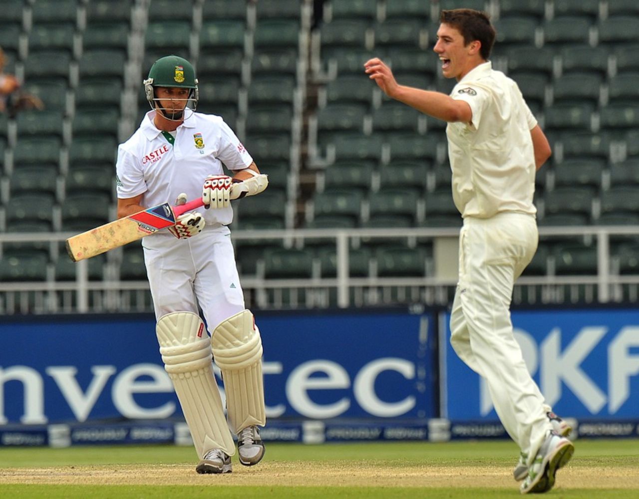 Pat Cummins celebrates Dale Steyn's wicket, South Africa v Australia, 2nd Test, Johannesburg, 4th day, November 20, 2011