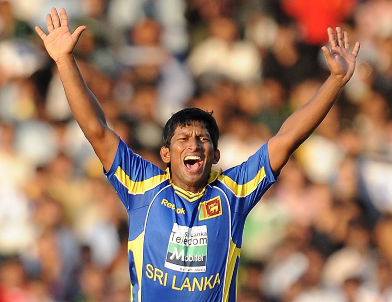 Jeevan Mendis' googlies had Pakistan in all kinds of trouble, Pakistan v Sri Lanka, 4th ODI, Sharjah, November 20, 2011