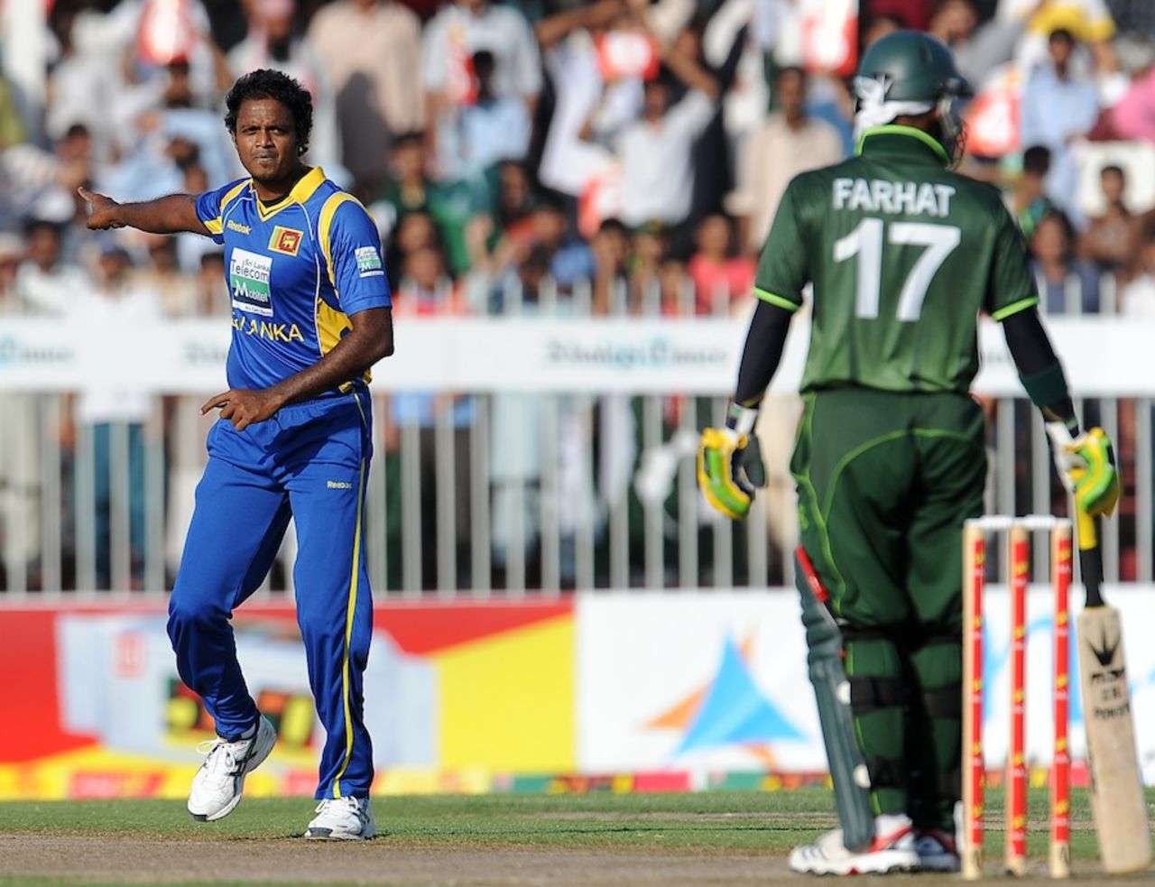 Dilhara Fernando dismissed Imran Farhat, Pakistan v Sri Lanka, 4th ODI, Sharjah, November 20, 2011