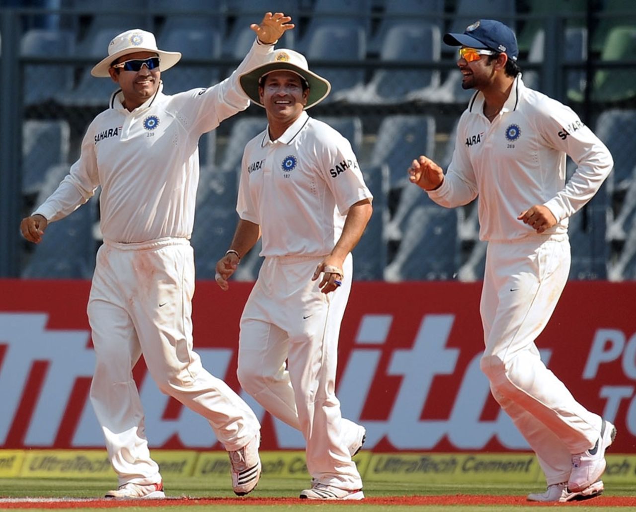 Sachin Tendulkar is congratulated on taking a catch, India v West Indies, 3rd Test, Mumbai, 5th day, November 26, 2011 