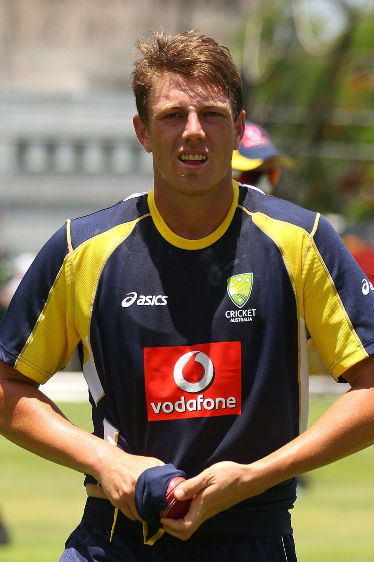 James Pattinson gets ready to bowl in the nets, Brisbane, November 29, 2011