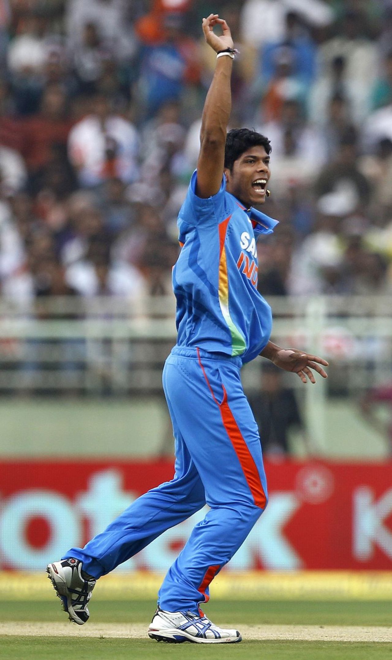 Umesh Yadav appeals for a wicket, India v West Indies, 2nd ODI, Visakhapatnam, December 2, 2011