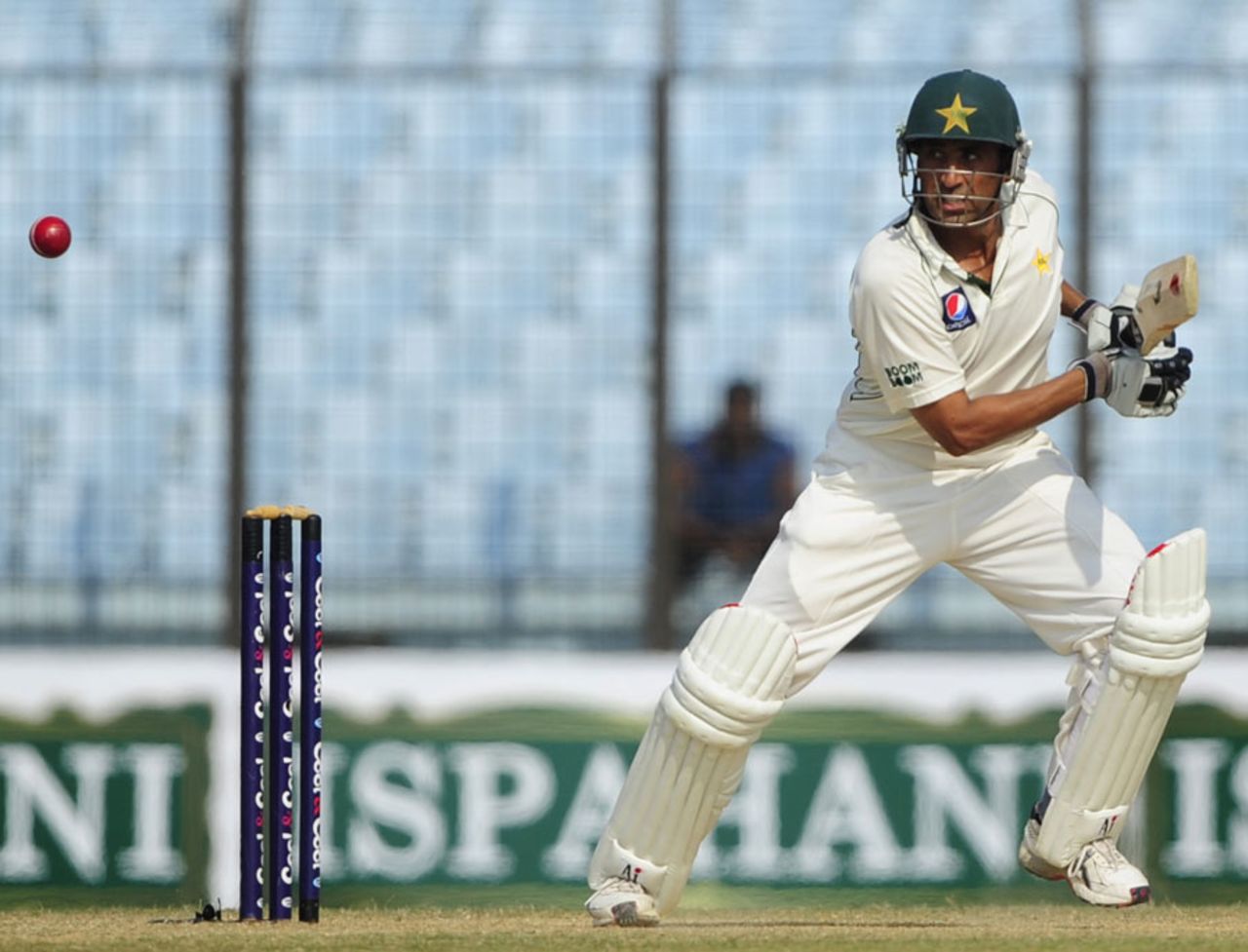 Younis Khan chops the ball behind point, Bangladesh v Pakistan, 1st Test, Chittagong, 2nd day, December 10, 2011 