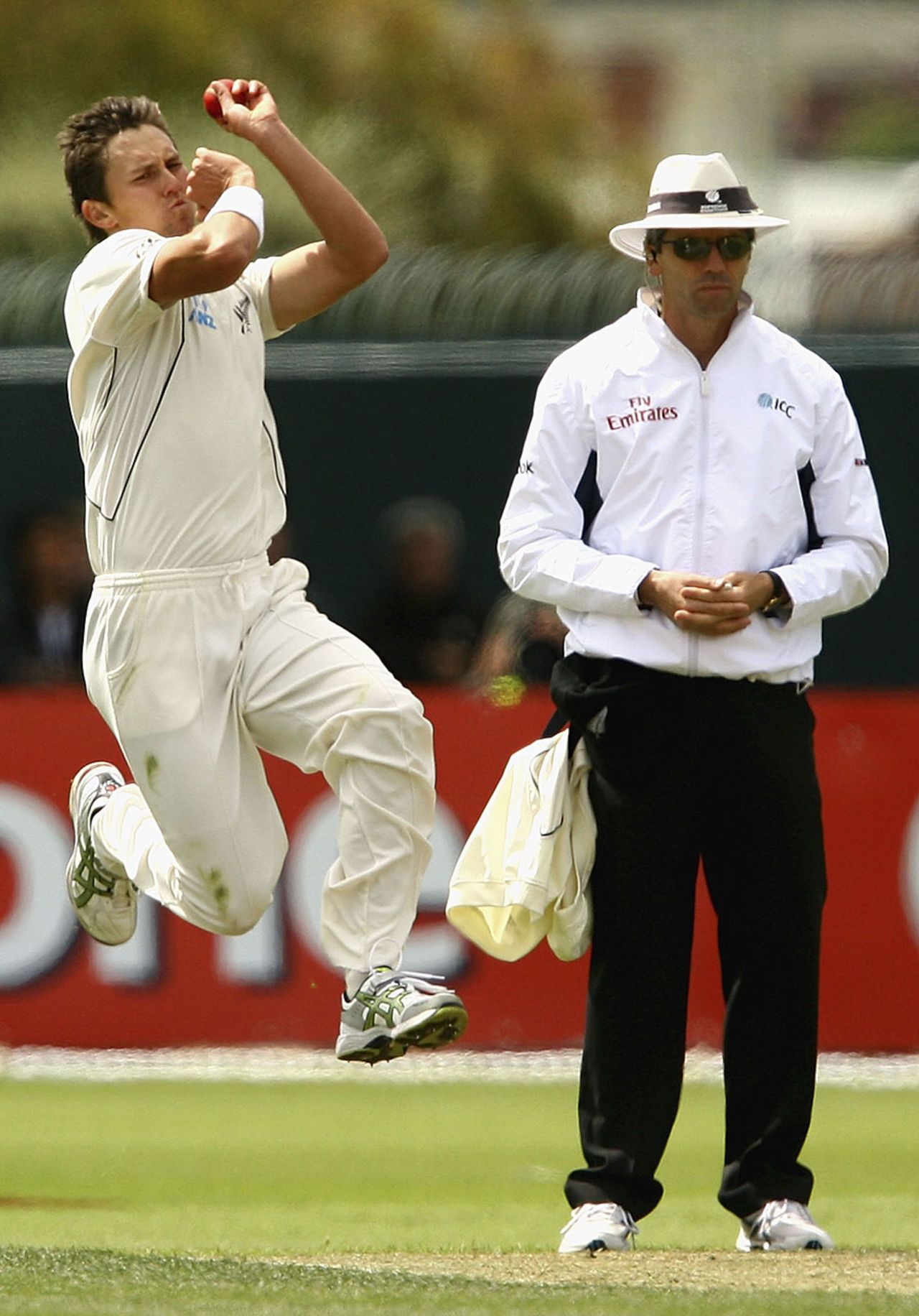 Trent Boult leaps before delivery, Australia v New Zealand, second Test, Hobart, 3rd day, December 11 2011
