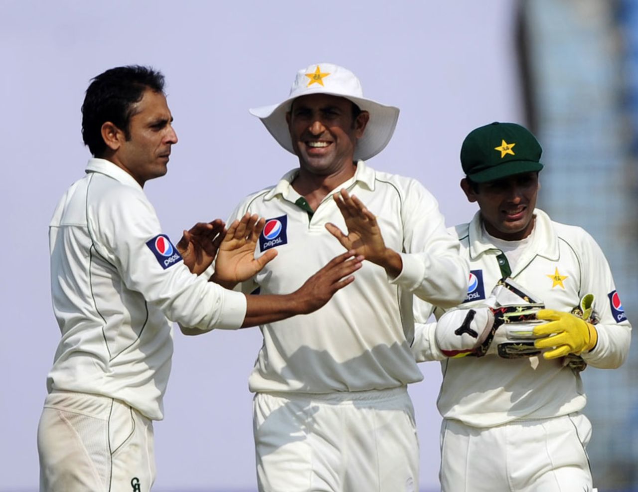 Abdur Rehman finished with four wickets as Pakistan completed an innings win, Bangladesh v Pakistan, 1st Test, Chittagong, 4th day, December 12, 2011 