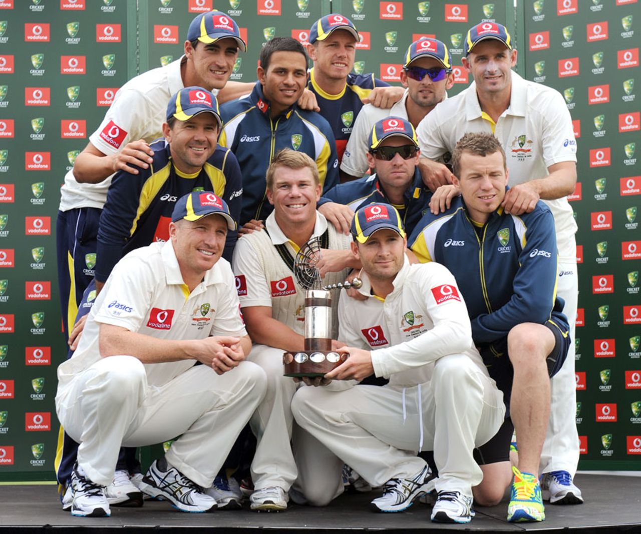 Australia retained the Trans-Tasman Trophy despite losing the second Test, Australia v New Zealand, 2nd Test, Hobart, 4th day, December 12 2011