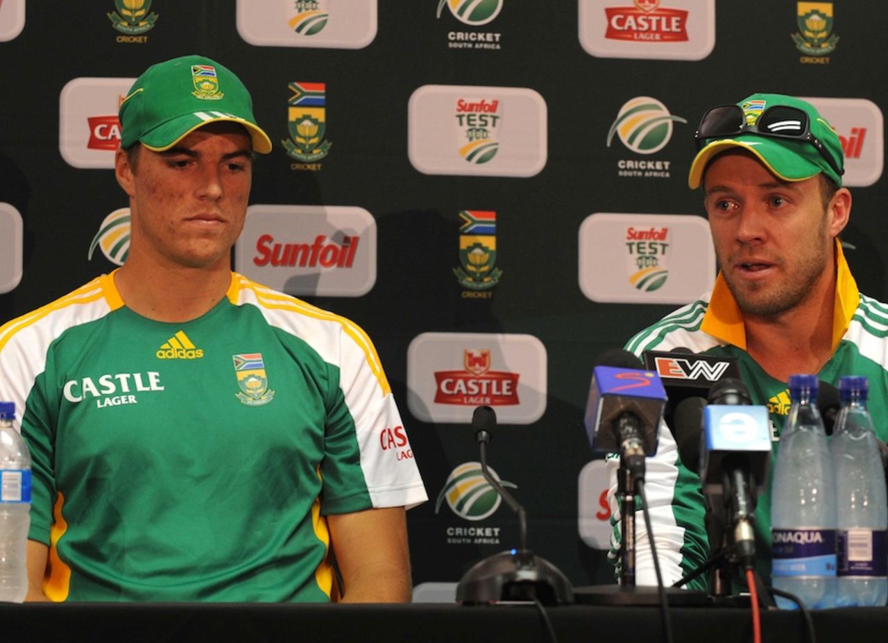 AB de Villiers and fast bowler Marchant de Lange at a press conference, Centurion, December 12, 2011