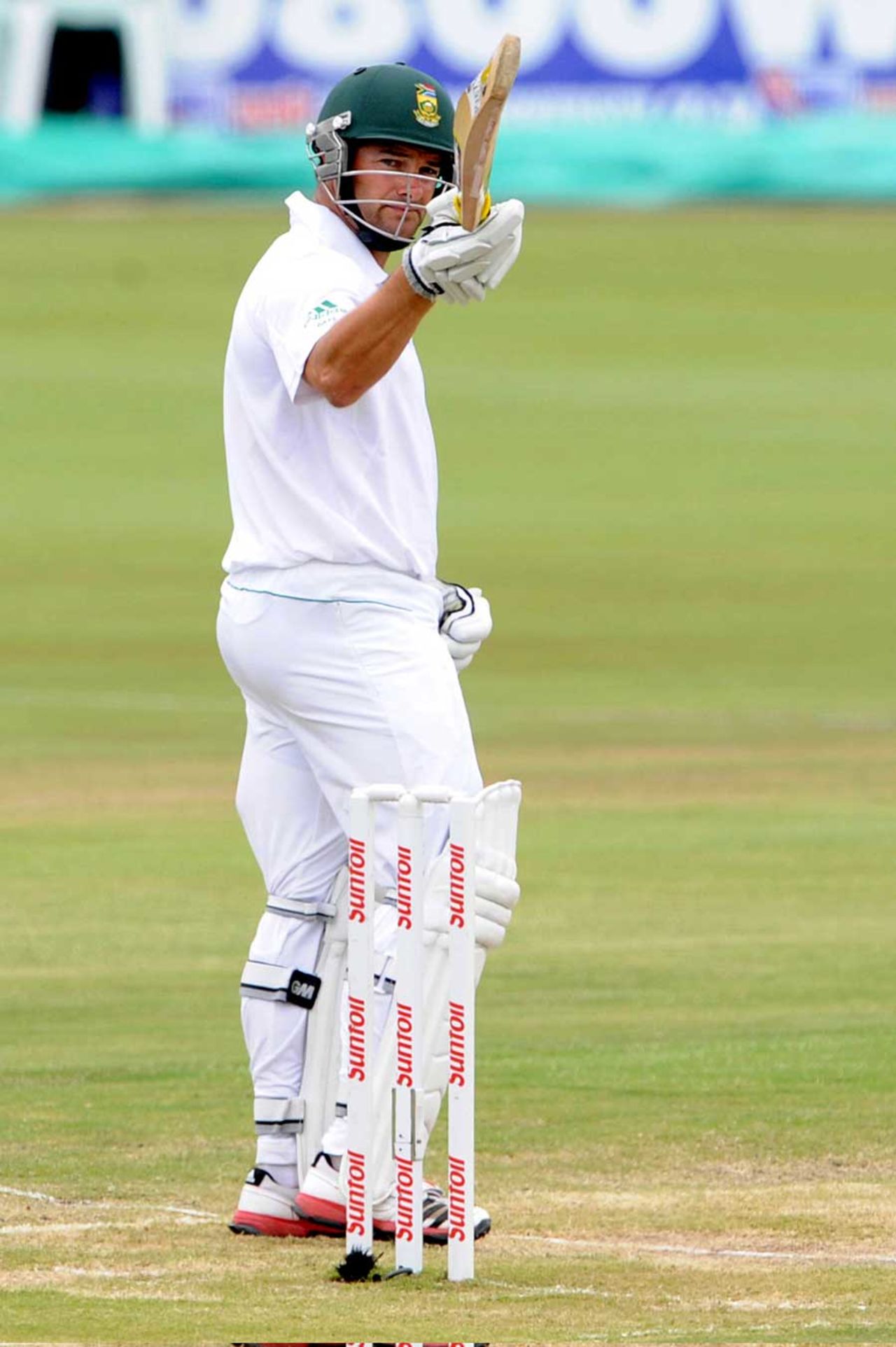 Mark Boucher had a good match with the bat and gloves, South Africa v Sri Lanka, 1st Test, Centurion, 3rd day, December 17, 2011