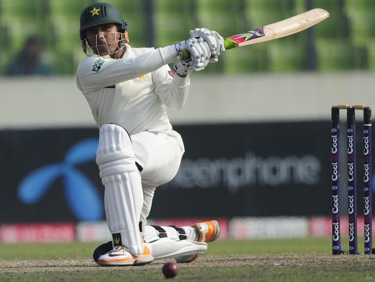 Adnan Akmal scored his maiden half-century, Bangladesh v Pakistan, 2nd Test, Mirpur, 4th day, December 20, 2011 
