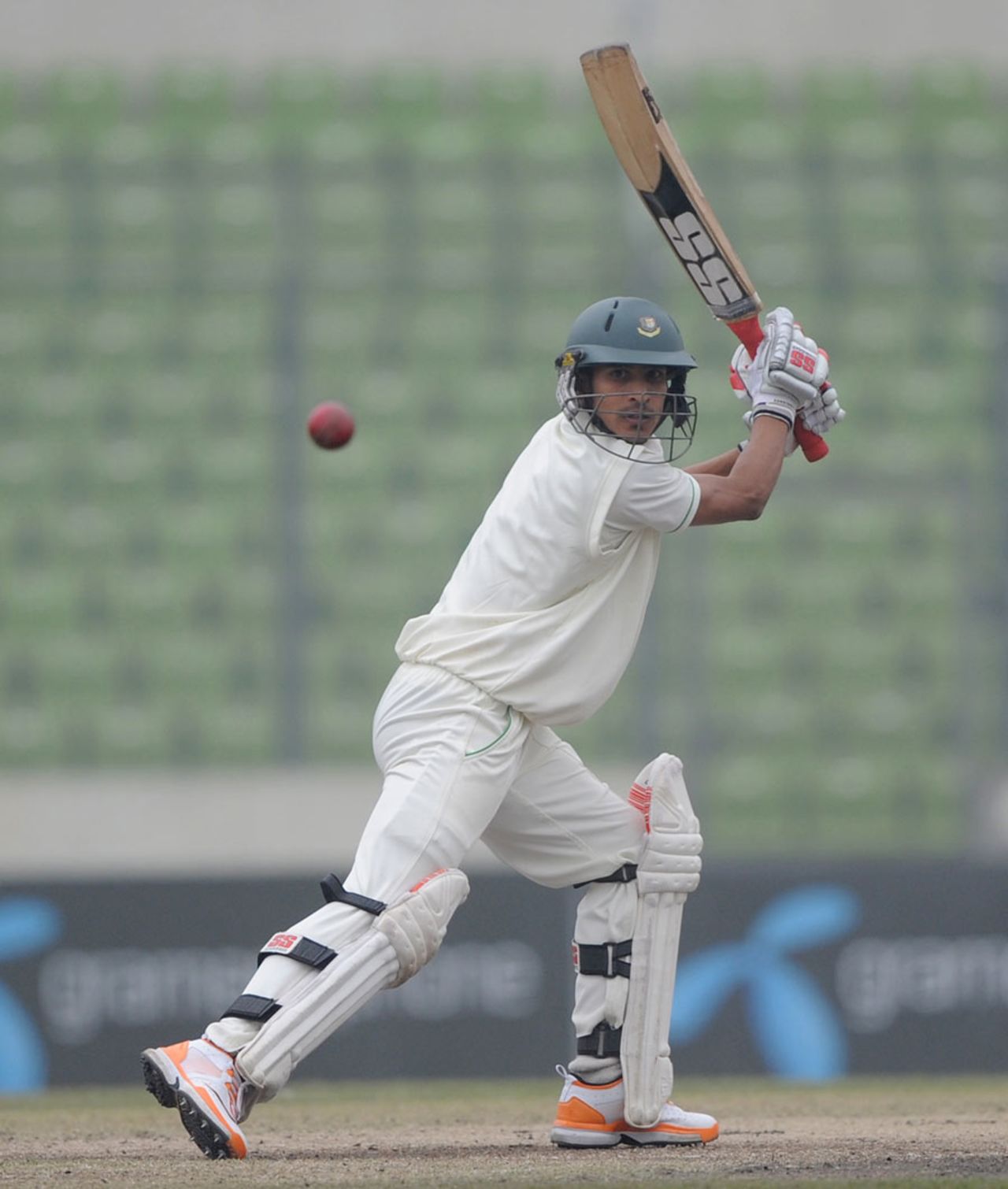 Nasir Hossain steers the ball behind point, Bangladesh v Pakistan, 2nd Test, Mirpur, 5th day, December 21, 2011 