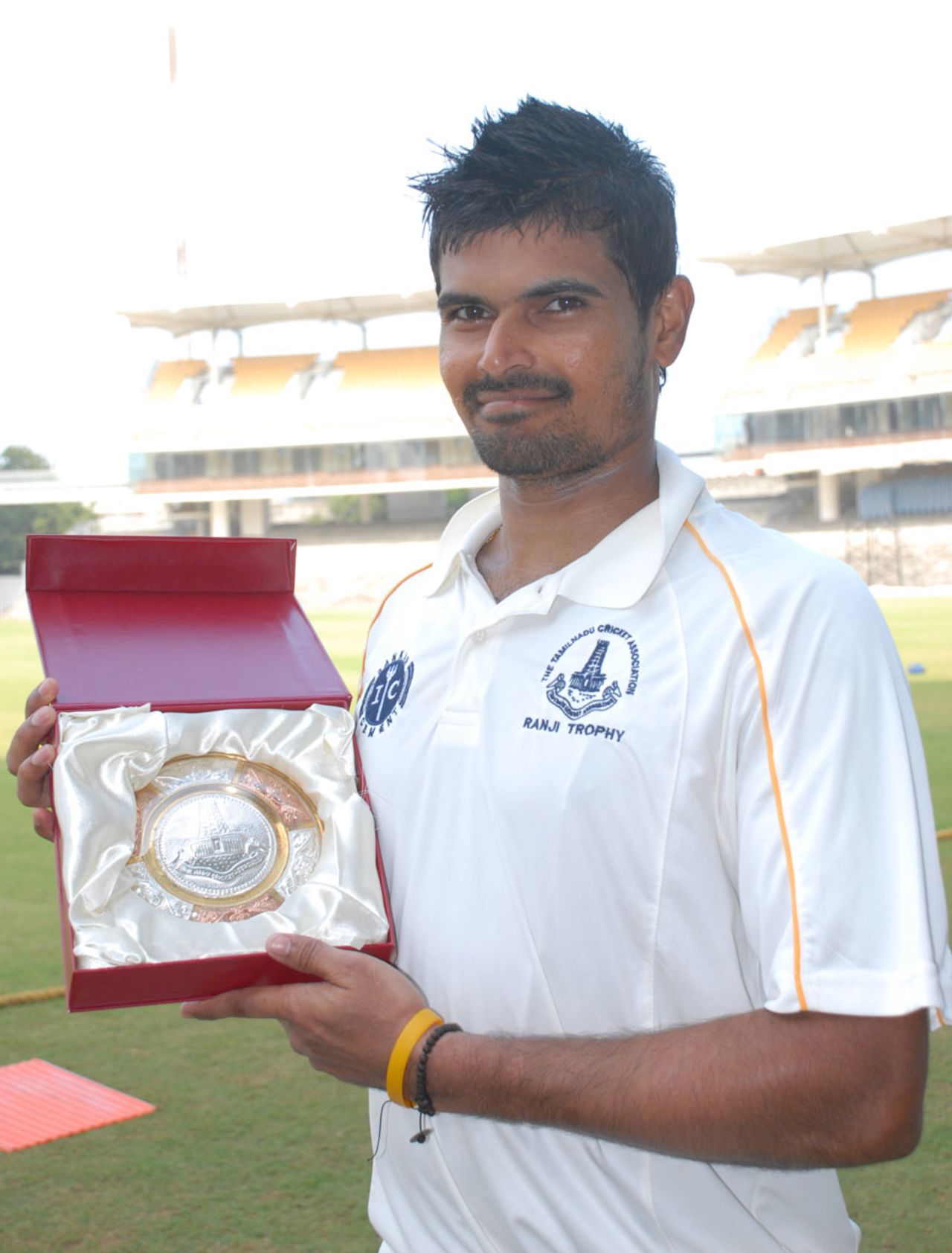 S Badrinath is felicitated on the occasion of his 100th first-class match, Tamil Nadu v Madhya Pradesh, Ranji Trophy Elite, Chennai, December 21, 2011