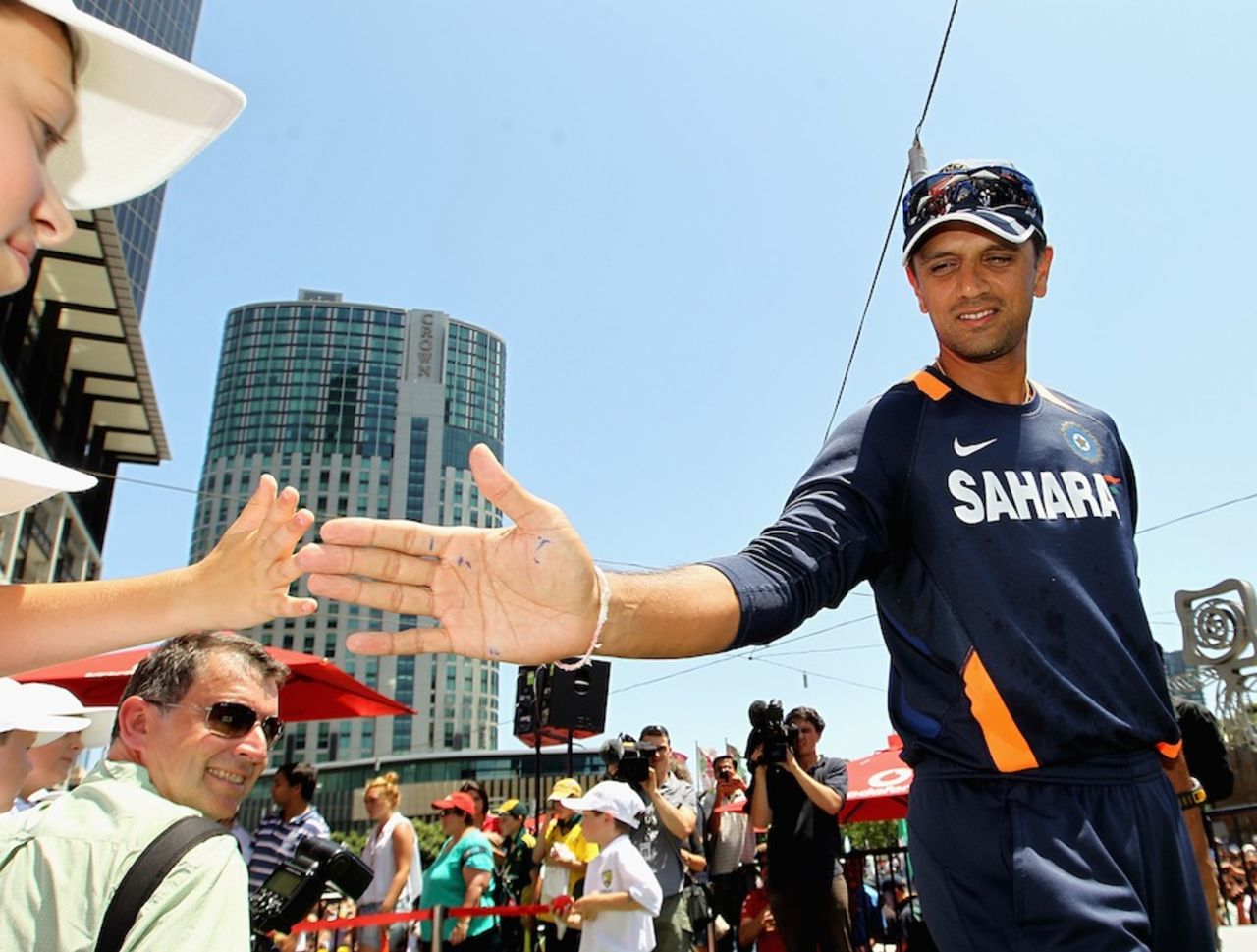 Rahul Dravid greets a fan, Melbourne, December 23, 2011