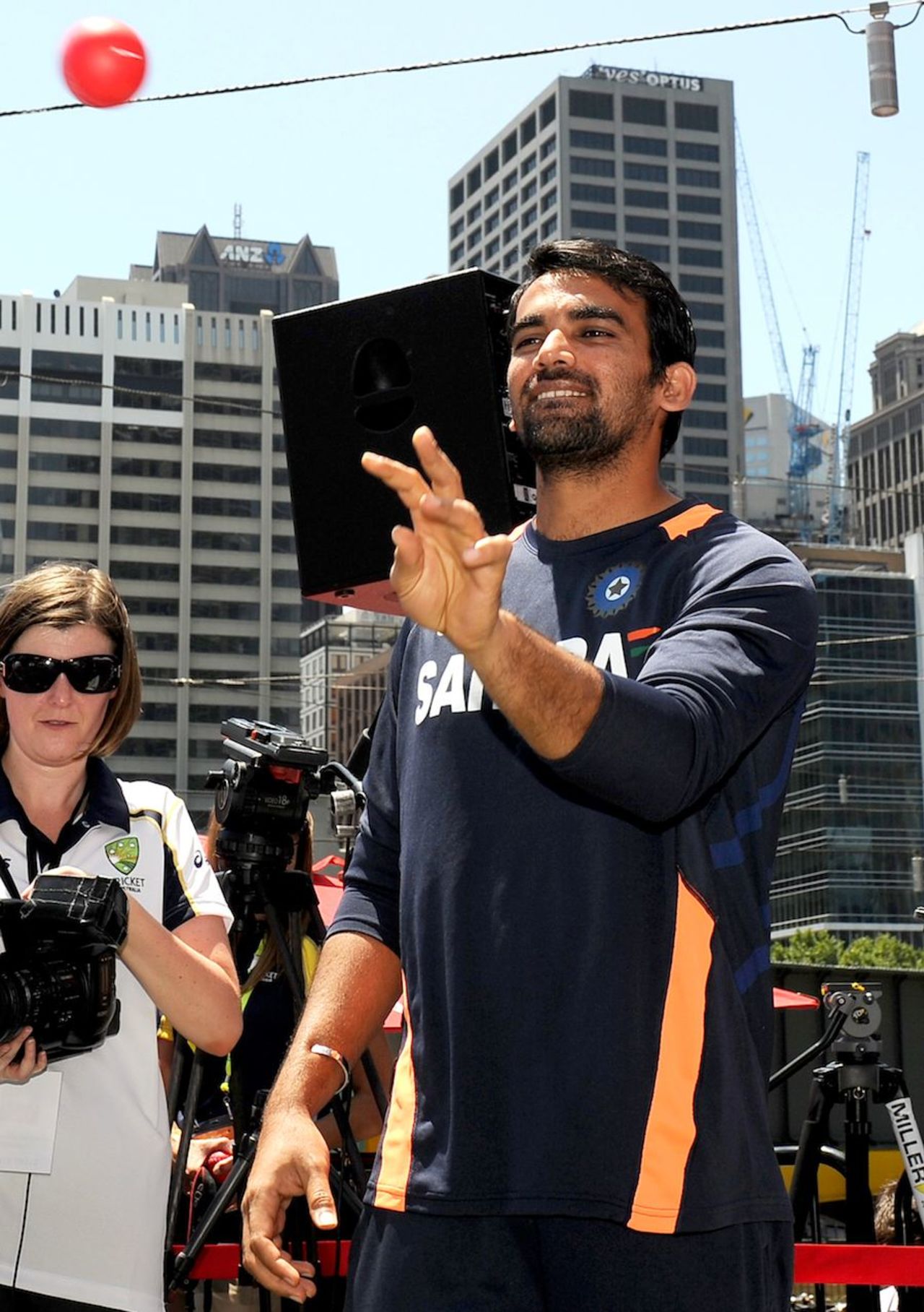 Zaheer Khan at a fan event, Melbourne, December 23, 2011