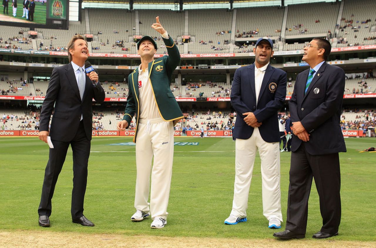 Australia elected to bat in Melbourne, Australia v India, 1st Test, Melbourne, 1st day, December 26, 2011