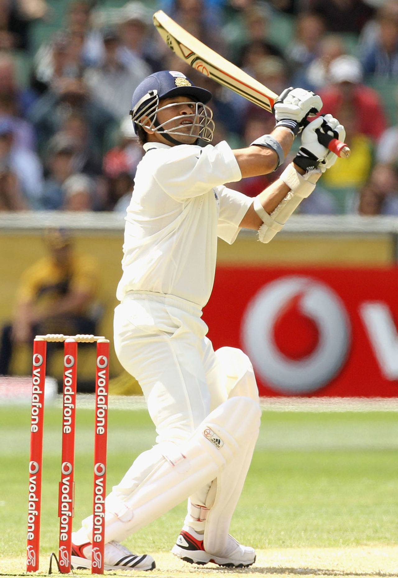 Sachin Tendulkar upper cut the first ball after tea for six, Australia v India, 1st Test, Melbourne, 2nd day, December 27, 2011