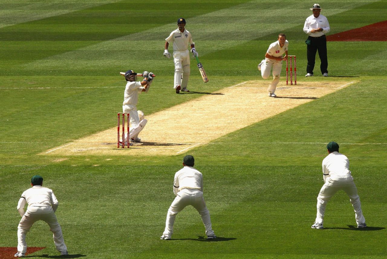 Sachin Tendulkar cuts one over the slip cordon for six, Australia v India, 1st Test, Melbourne, 2nd day, December 27, 2011