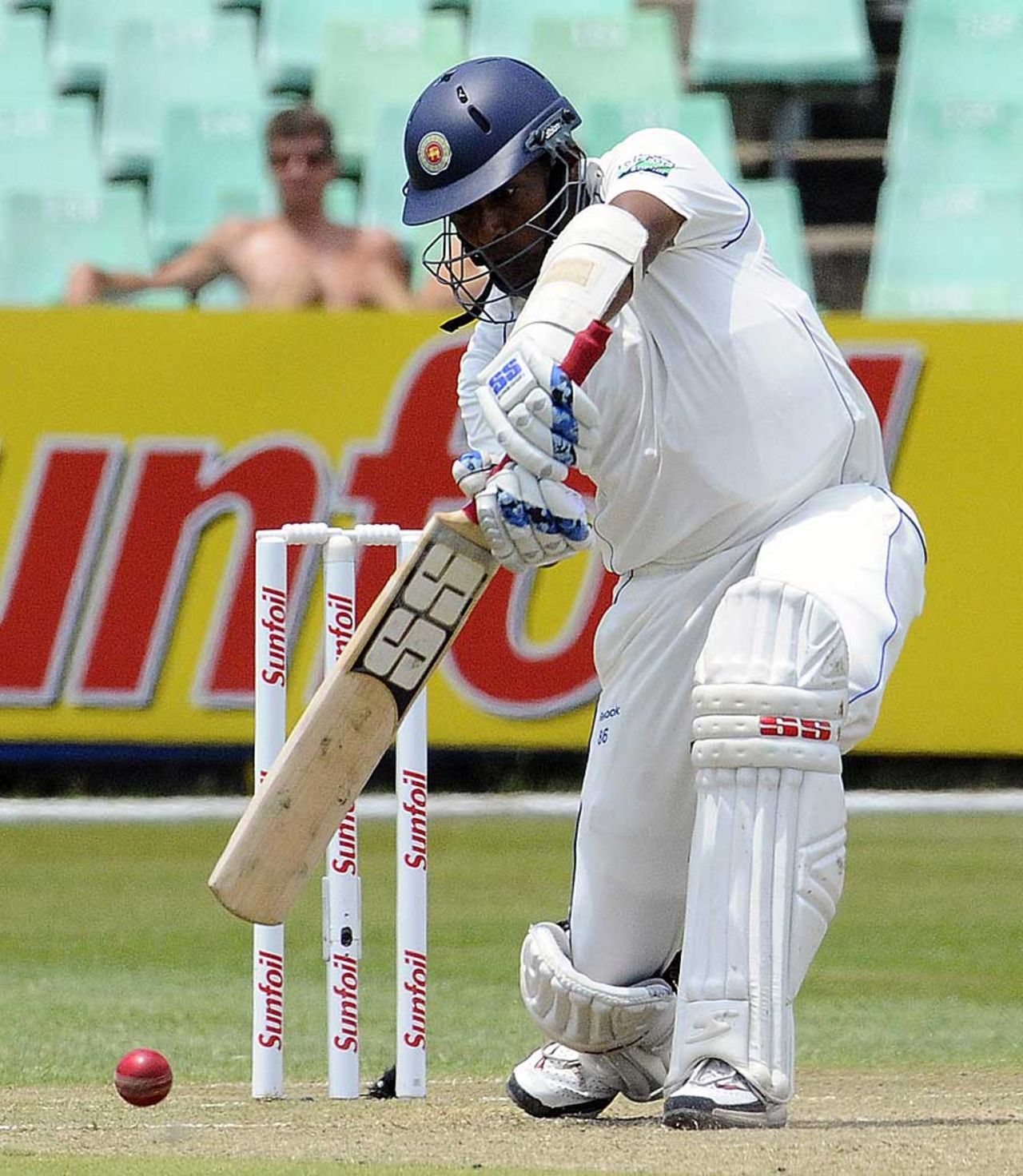 Thilan Samaraweera reached his century on the second day, South Africa v Sri Lanka, 2nd Test, Durban, 2nd day, December 27, 2011
