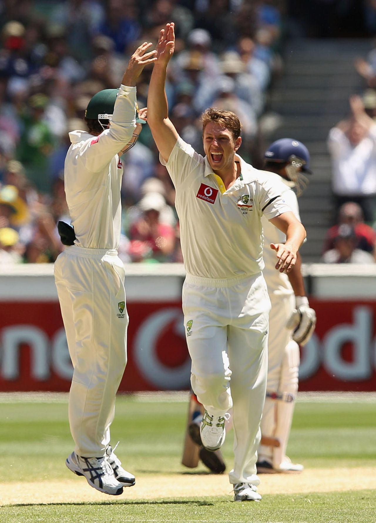 James Pattinson got the wicket of Zaheer Khan, Australia v India, 1st Test, Melbourne, 3rd day, December 28, 2011