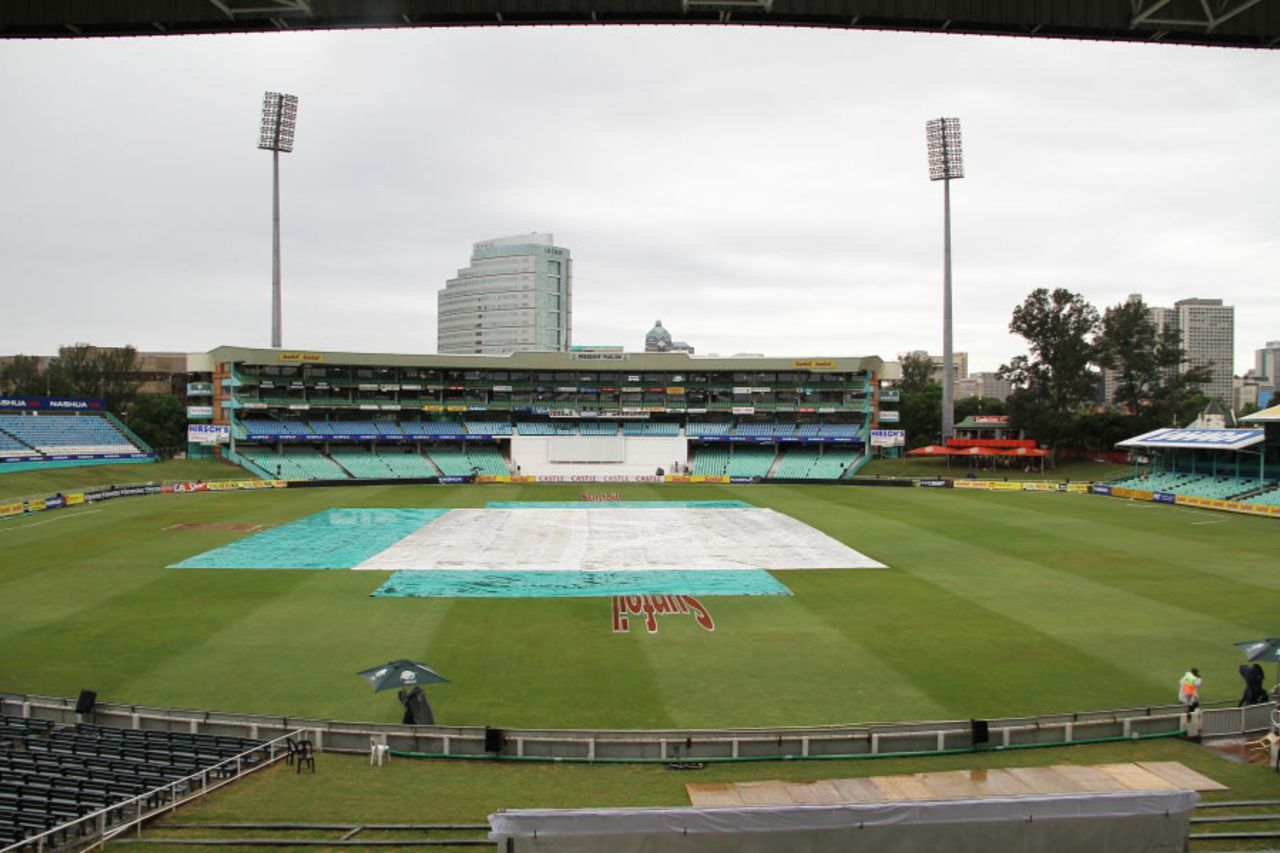 Overnight rain delayed the start of play, South Africa v Sri Lanka, 2nd Test, Durban, 3rd day, December 28, 2011