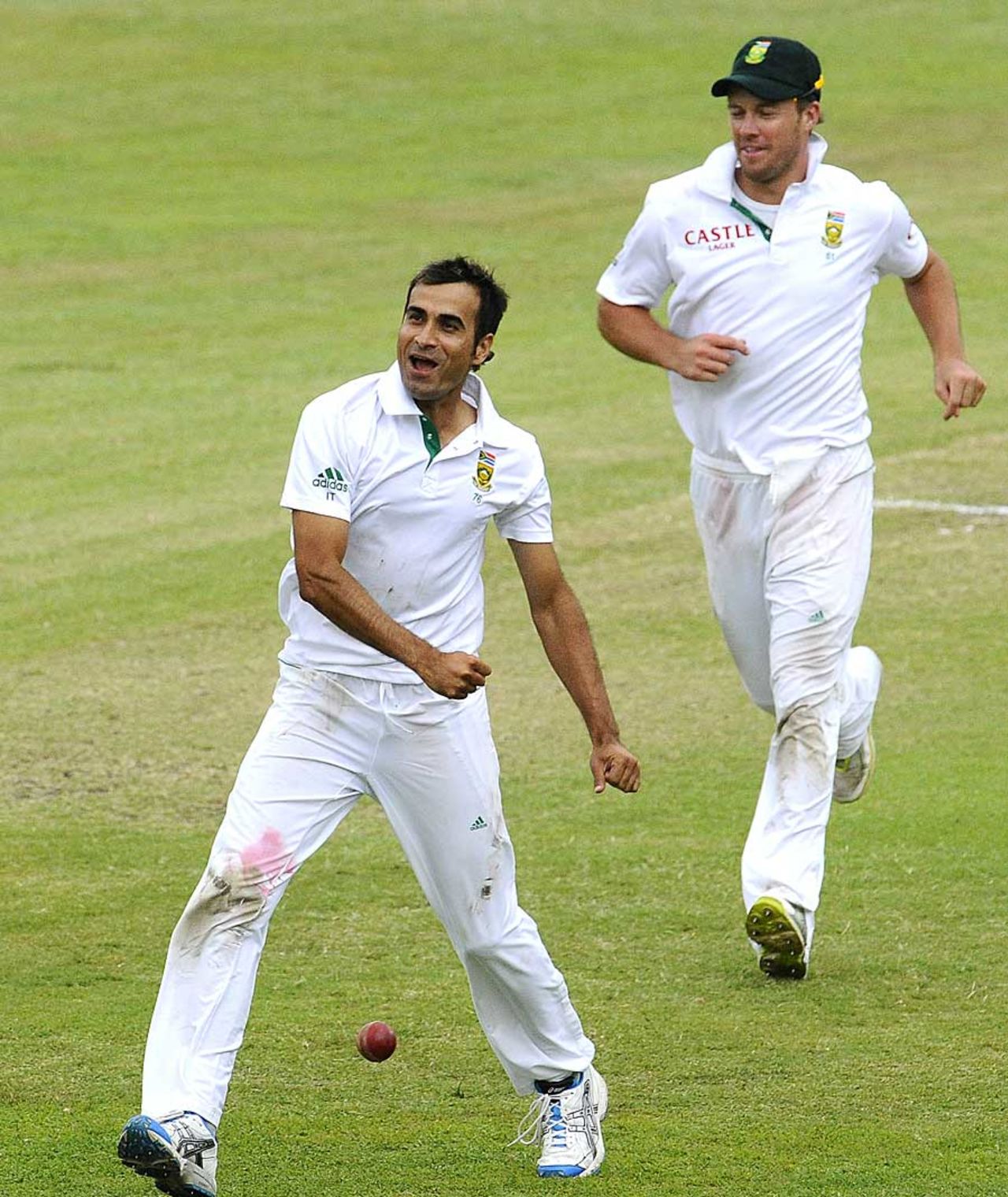 Imran Tahir dismissed Kumar Sangakkara, South Africa v Sri Lanka, 2nd Test, Durban, 3rd day, December 28, 2011
