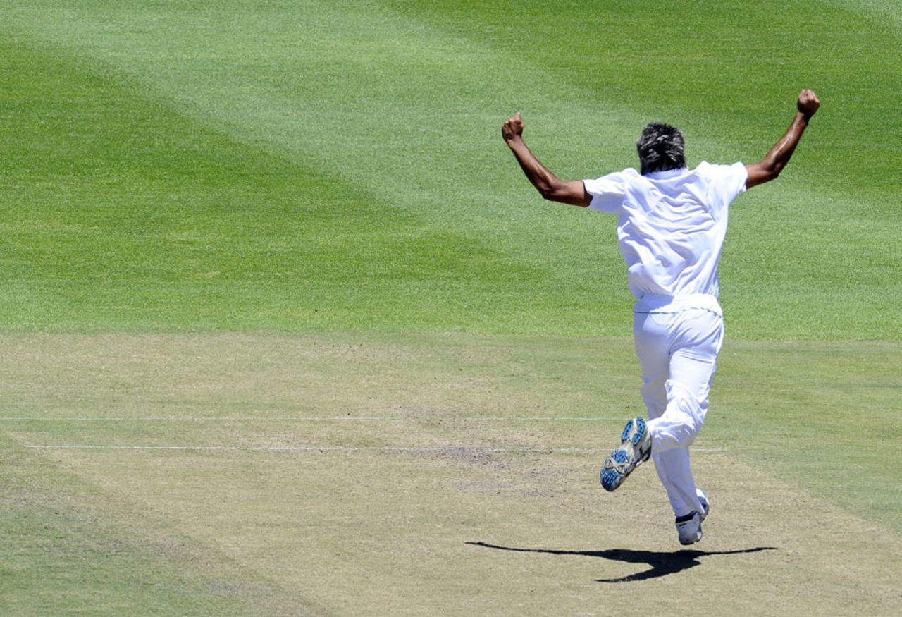 Imran Tahir charges off in celebration after bowling Thisara Perera, South Africa v Sri Lanka, 3rd Test, Cape Town, January, 5, 2012