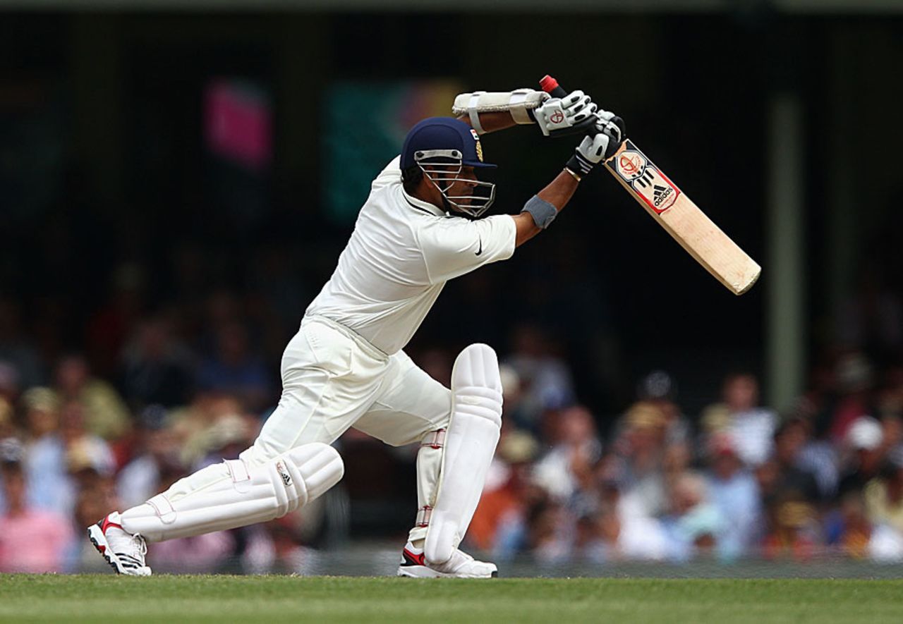 Sachin Tendulkar bats in India's second innings at the SCG, Australia v India, 2nd Test, Sydney, 4th day, January 6, 2012