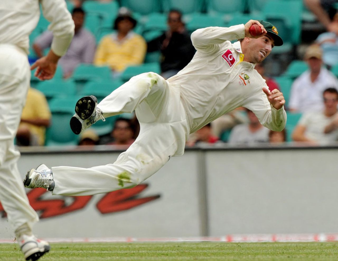 Shaun Marsh completes a catch to send Zaheer Khan on his way, Australia v India, 2nd Test, Sydney, 4th day, January 6, 2012