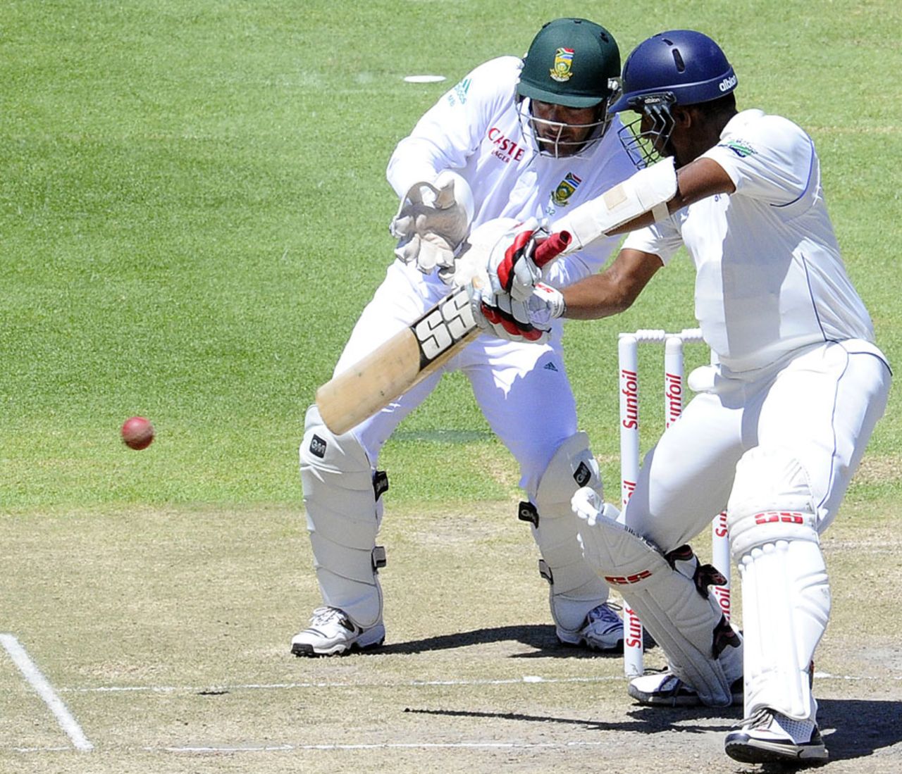 Thilan Samaraweera cuts Imran Tahir through the off side, South Africa v Sri Lanka, 3rd Test, Cape Town, 4th day, January 6, 2012
