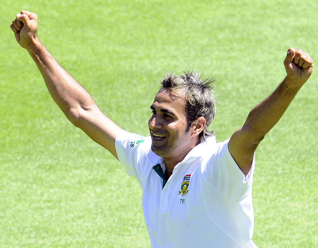 Imran Tahir celebrates one of his three wickets, South Africa v Sri Lanka, 3rd Test, Cape Town, 4th day, January 6, 2012