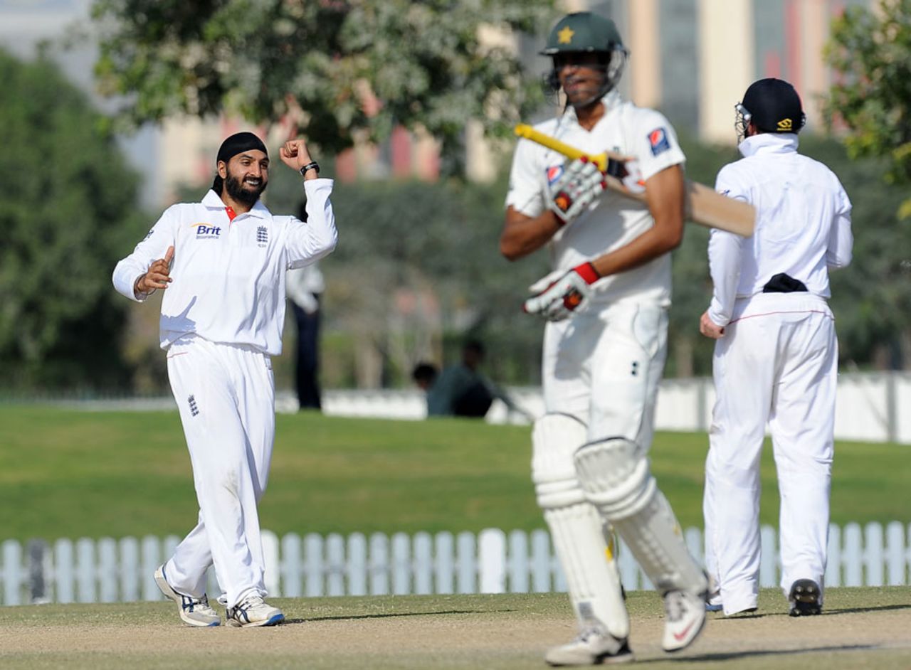 Monty Panesar celebrates the wicket of Mohammad Talha, PCB XI v England XI, tour match, 2nd day, Dubai, January 12, 2012