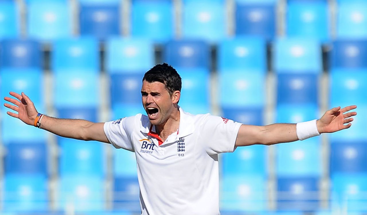 James Anderson appeals in vain during a fruitless first hour for England, Pakistan v England, 1st Test, Dubai, 2nd day, January, 18, 2012