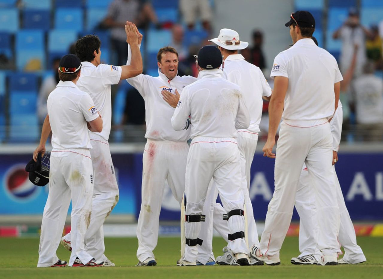 Graeme Swann had Misbah-ul-Haq lbw after reviewing the decision, Pakistan v England, 1st Test, Dubai, 2nd day, January 18, 2012