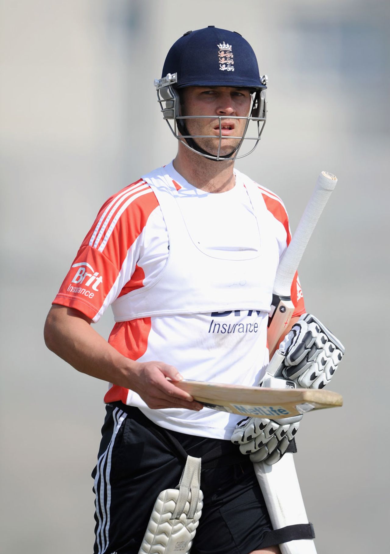 Jonathan Trott walking out of the nets, Dubai, January, 21, 2012