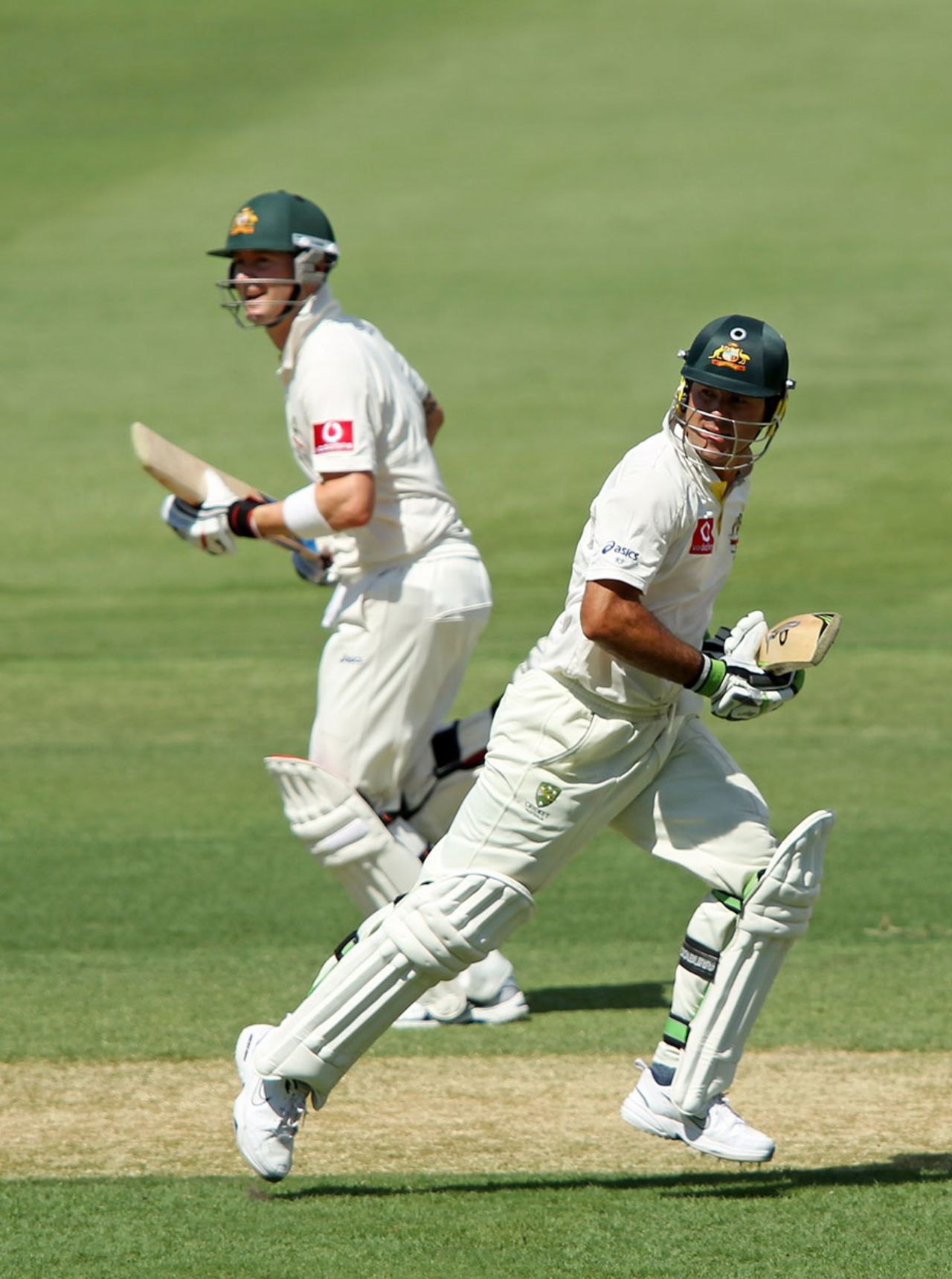 Ricky Ponting and Michael Clarke take a run, Australia v India, 4th Test, Adelaide, 1st day, January 24, 2012